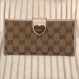 GUCCI Monogram Wallet